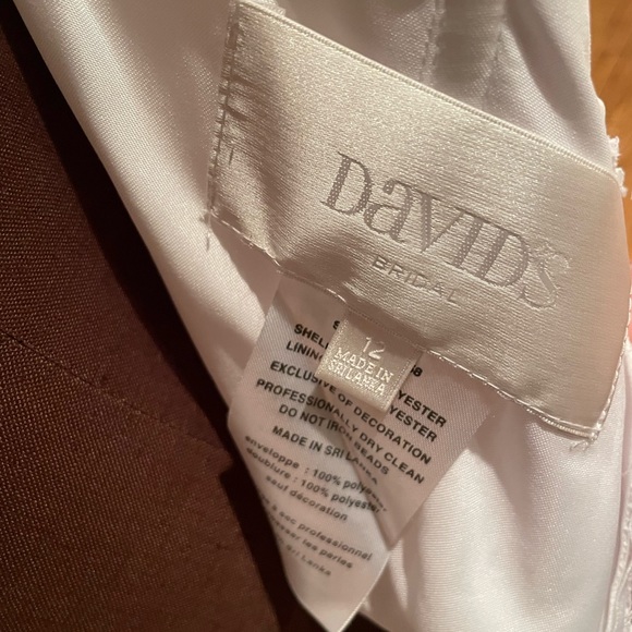 David’s bridal halter gown size 12, white, new with tag - Picture 8 of 10